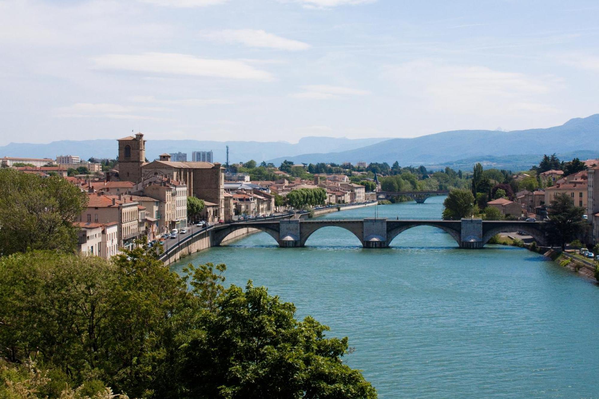 Chambres D'Hotes Les Muriers Romans-sur-Isère Buitenkant foto