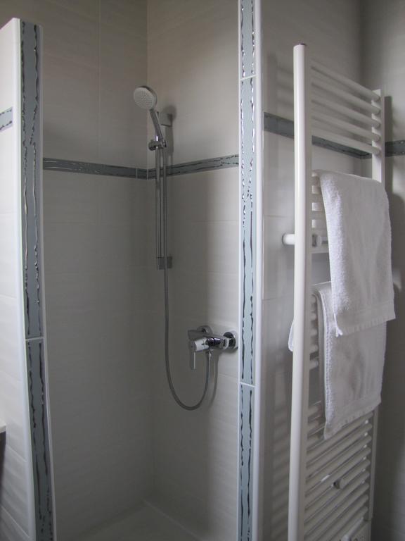 Chambres D'Hotes Les Muriers Romans-sur-Isère Buitenkant foto